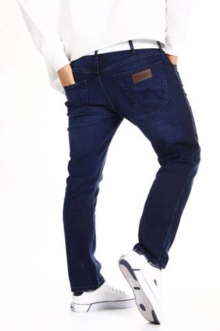 * Wrangler Larston Far Blue Slim Tapered Jeans 33 X 32 Slim W33 L32